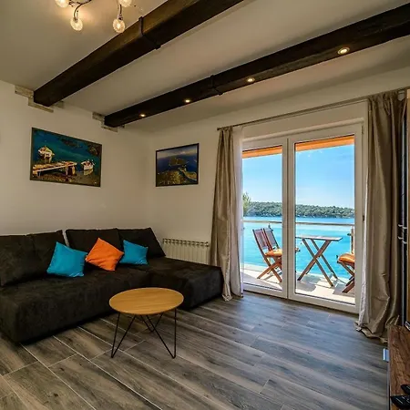 Apartment By The Sea Losinj, Losinj - 5391 *