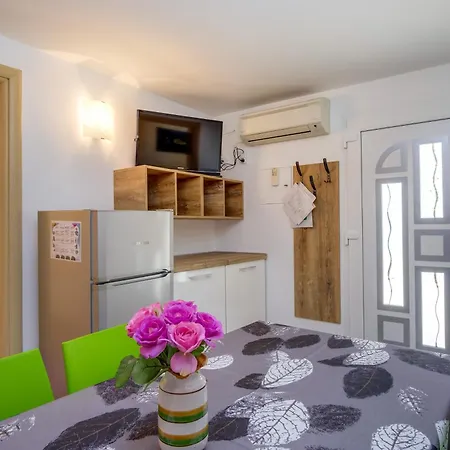 By The Sea Losinj, Losinj - 5391 Apartment